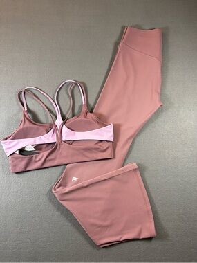 Fabletics Set PureLuxe High-Waisted Kick Flare Leggins size Small, Top Size M